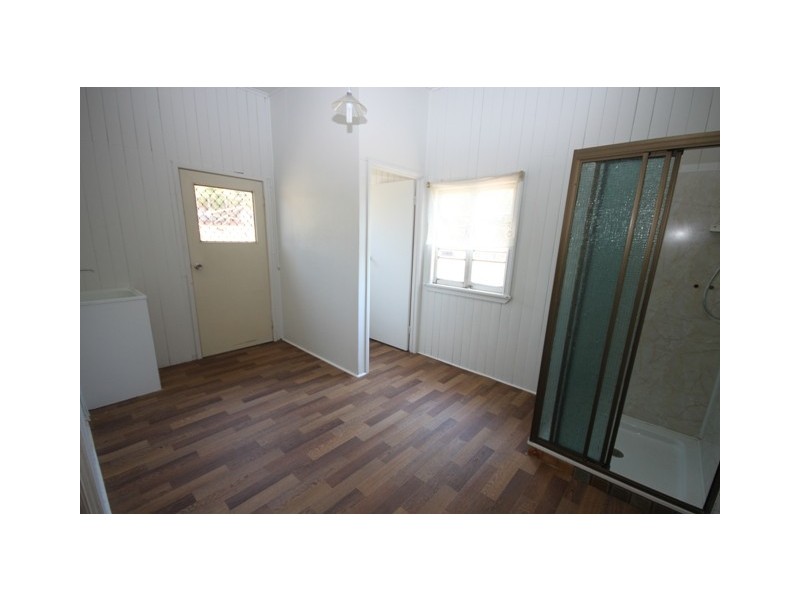 2 Fox Street, Redbank QLD 4301