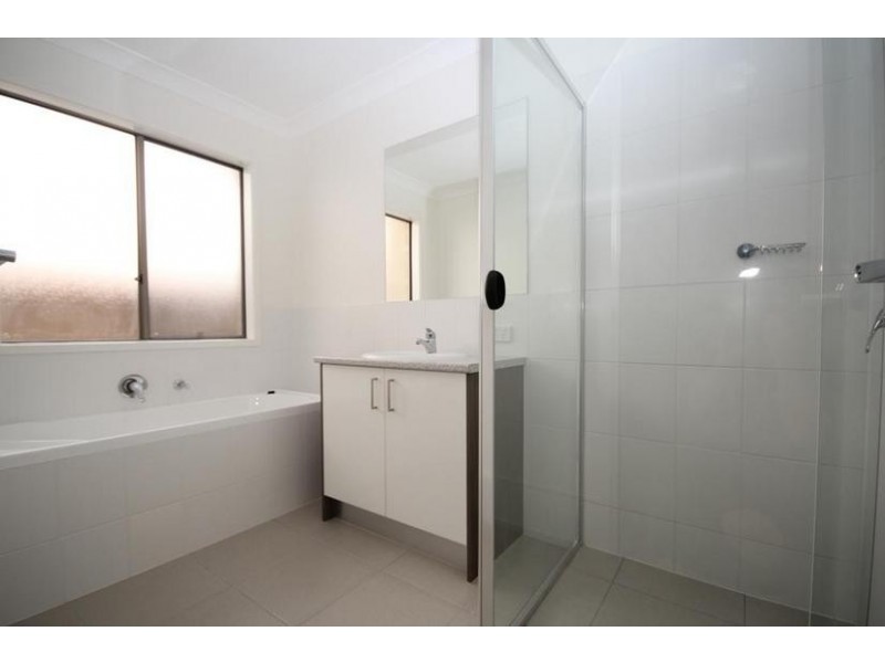 13 Glorious Promenade, Redbank QLD 4301