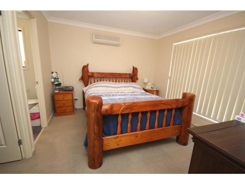 14 Swallowtail Cres, Springfield Lakes QLD 4300