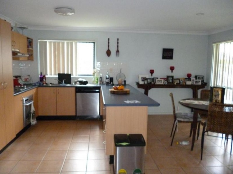 35 Bullen Circuit, Forest Lake QLD 4078