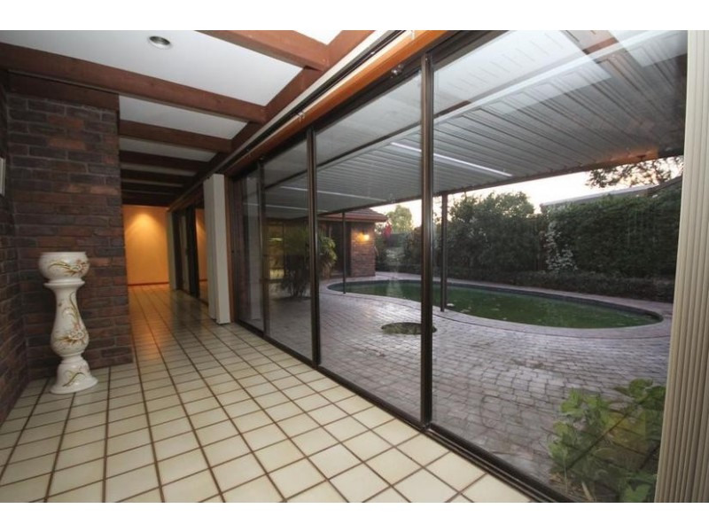 6 Mirimiri Close, Jindalee QLD 4074