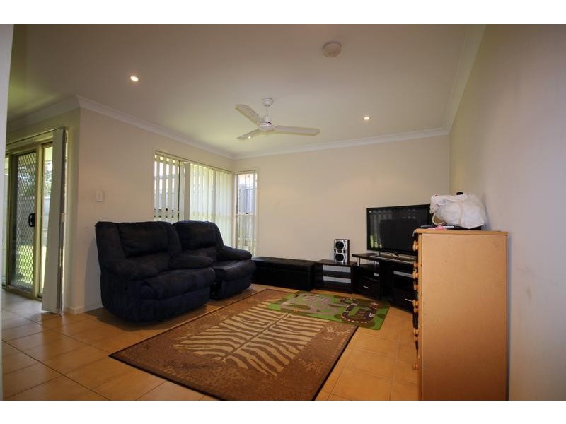 43 Gippsland Circuit, Forest Lake QLD 4078