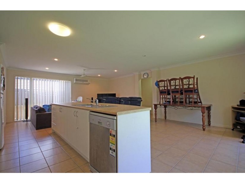 43 Gippsland Circuit, Forest Lake QLD 4078