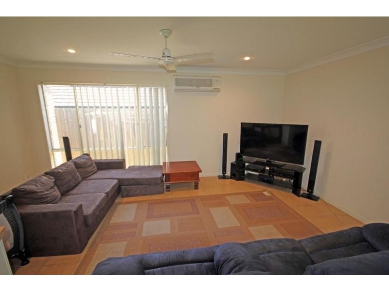 43 Gippsland Circuit, Forest Lake QLD 4078