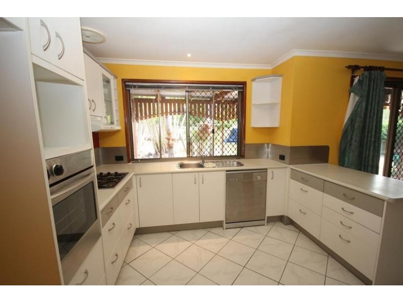 6 Ron Street, Camira QLD 4300