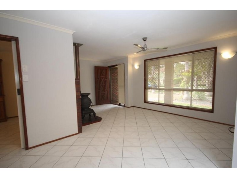6 Ron Street, Camira QLD 4300