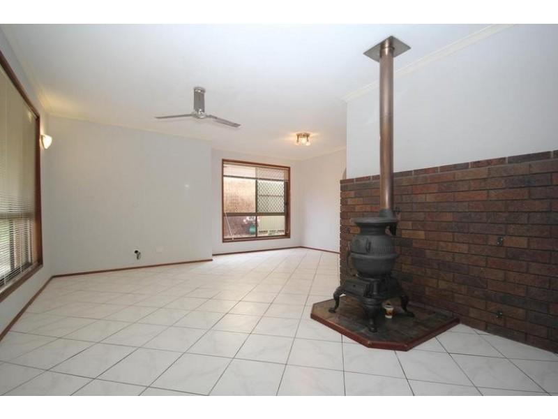 6 Ron Street, Camira QLD 4300