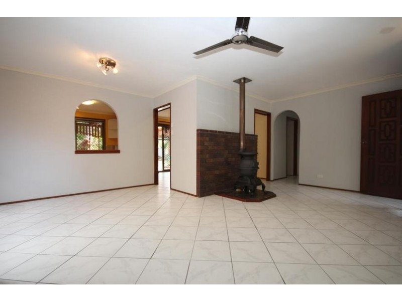 6 Ron Street, Camira QLD 4300