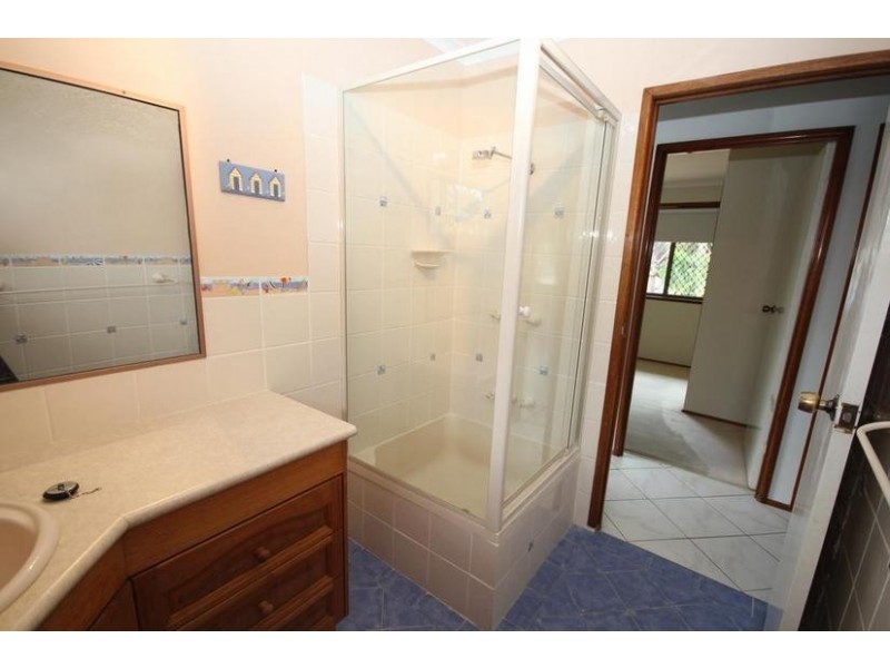6 Ron Street, Camira QLD 4300