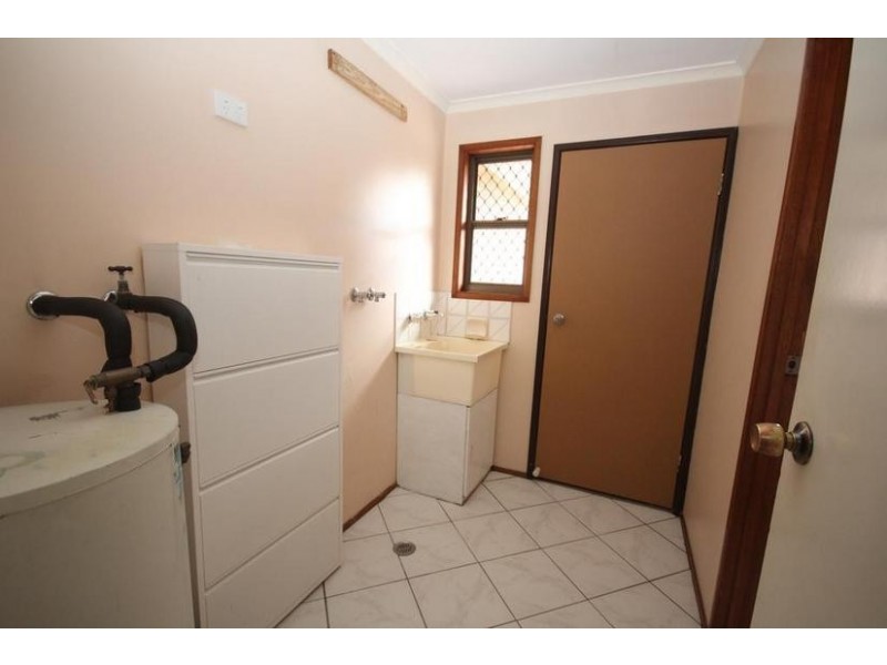 6 Ron Street, Camira QLD 4300