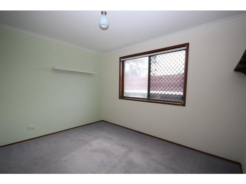 6 Ron Street, Camira QLD 4300