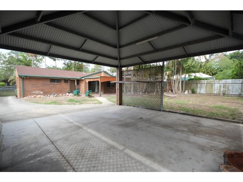 6 Ron Street, Camira QLD 4300