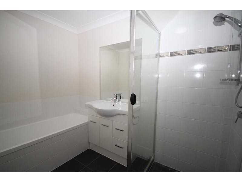 22 De Valera Street, Collingwood Park QLD 4301