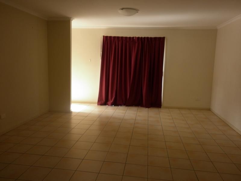 3/43 Henty Drive, Redbank QLD 4301