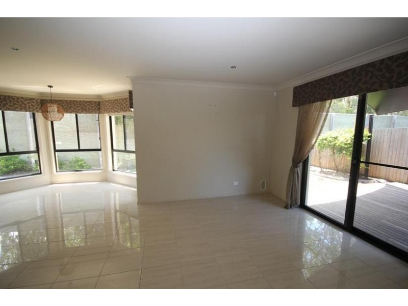 61 Juniper Street, Heathwood QLD 4110