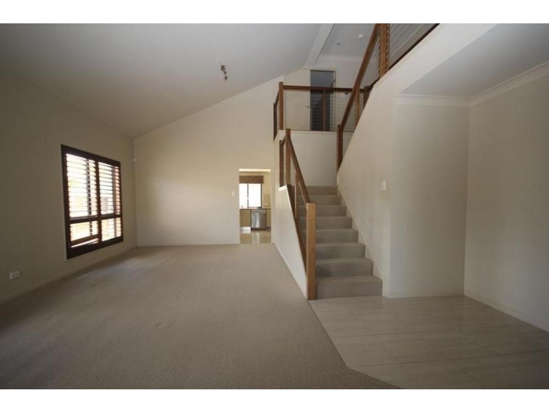 61 Juniper Street, Heathwood QLD 4110