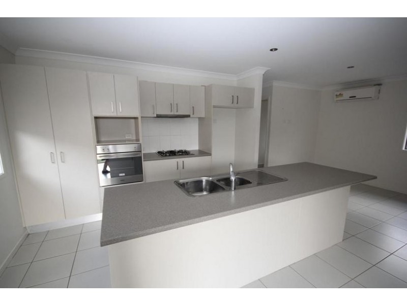 10 Huntley Crescent, Redbank Plains QLD 4301