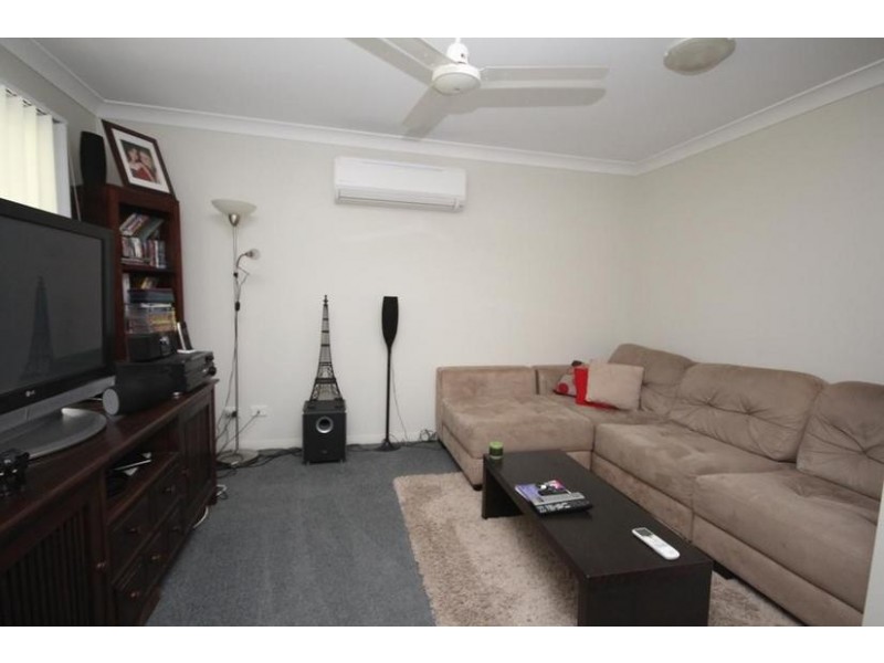 17 Quinn Close, Augustine Heights QLD 4300