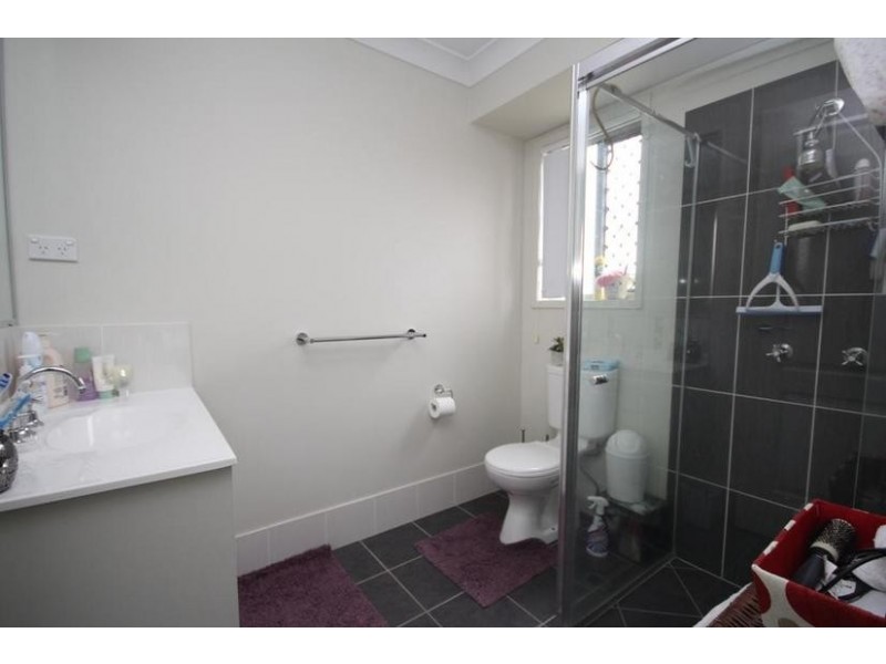 17 Quinn Close, Augustine Heights QLD 4300
