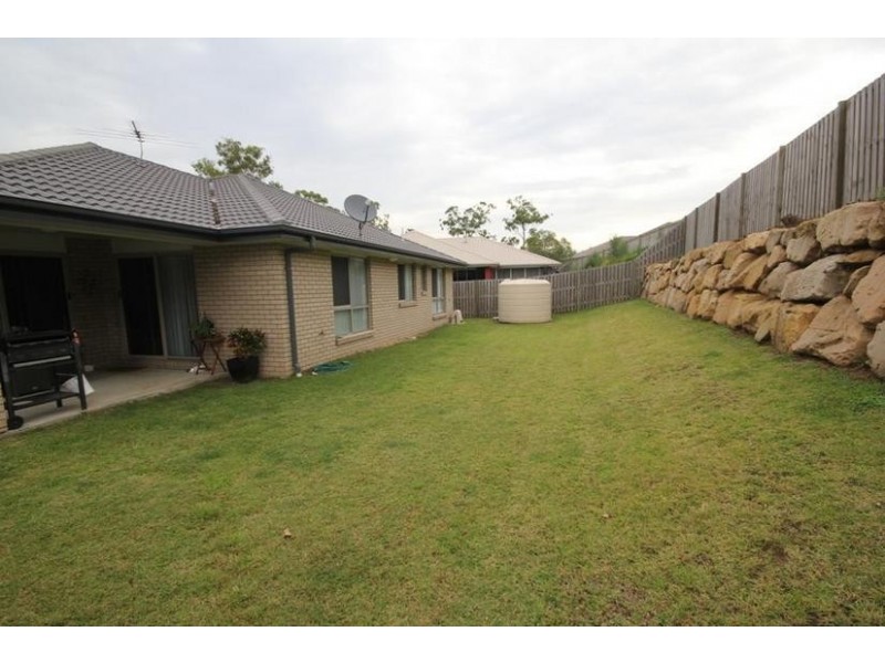 17 Quinn Close, Augustine Heights QLD 4300