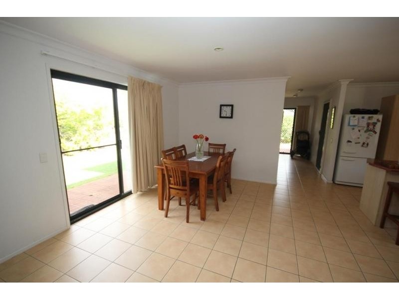8 Bidford Street, Springfield QLD 4300