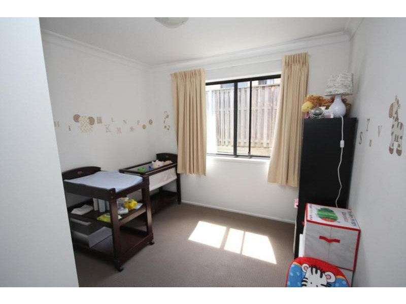 8 Bidford Street, Springfield QLD 4300