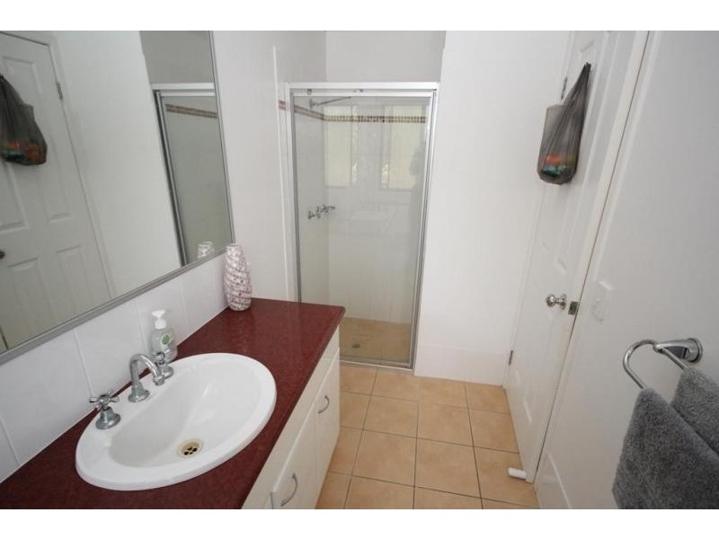 8 Bidford Street, Springfield QLD 4300