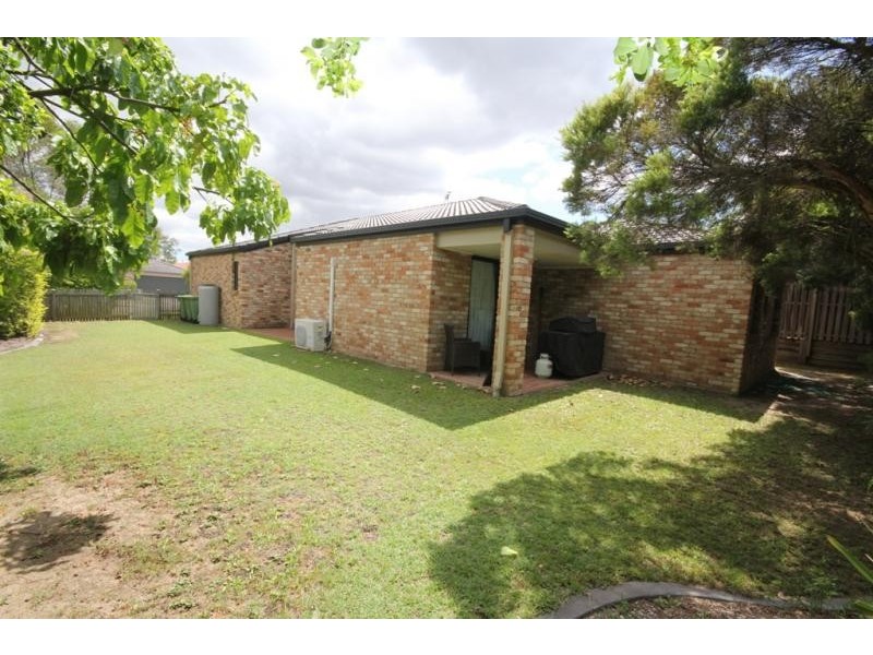 8 Bidford Street, Springfield QLD 4300
