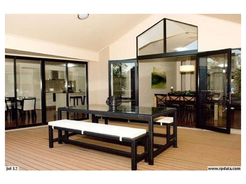 9 Brigid Boulevard, Augustine Heights QLD 4300