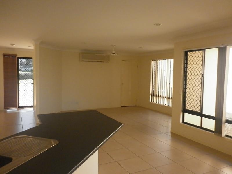 75 Opossum Circuit, Springfield Lakes QLD 4300