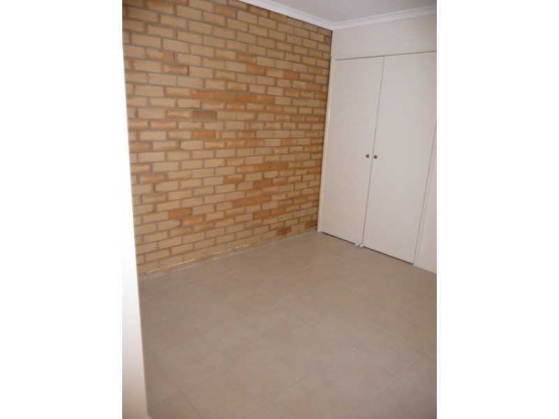 1/244 Redbank Plains Road, Redbank Plains QLD 4301