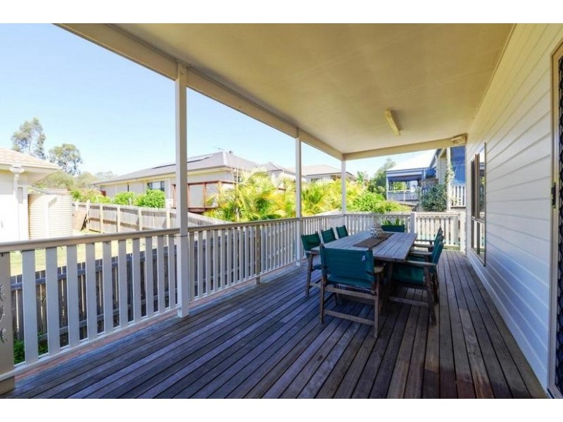 13 Hilltop Tce, Springfield Lakes QLD 4300