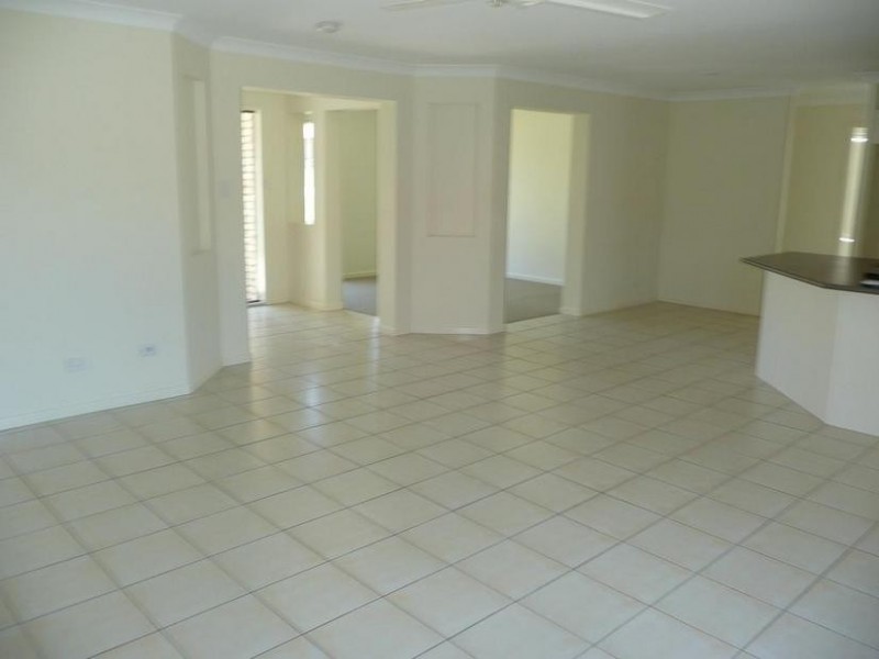 7 Beazley Court, Collingwood Park QLD 4301