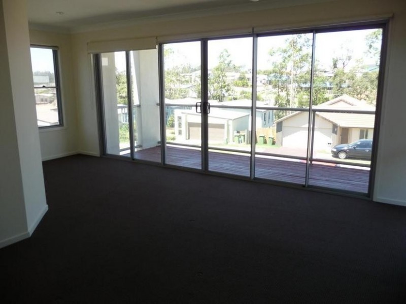 6 Heathwood Place, Collingwood Park QLD 4301