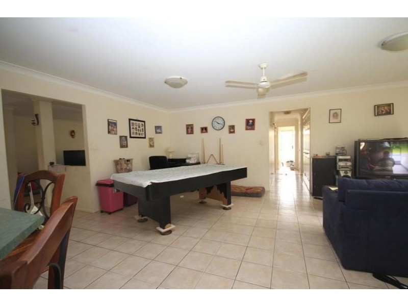 4 Pineview Place, Springfield QLD 4300