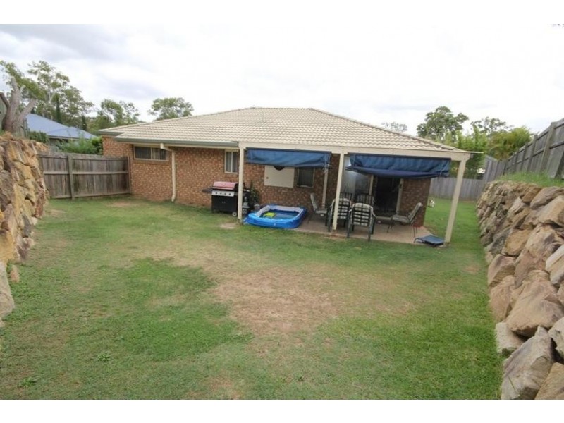 4 Pineview Place, Springfield QLD 4300