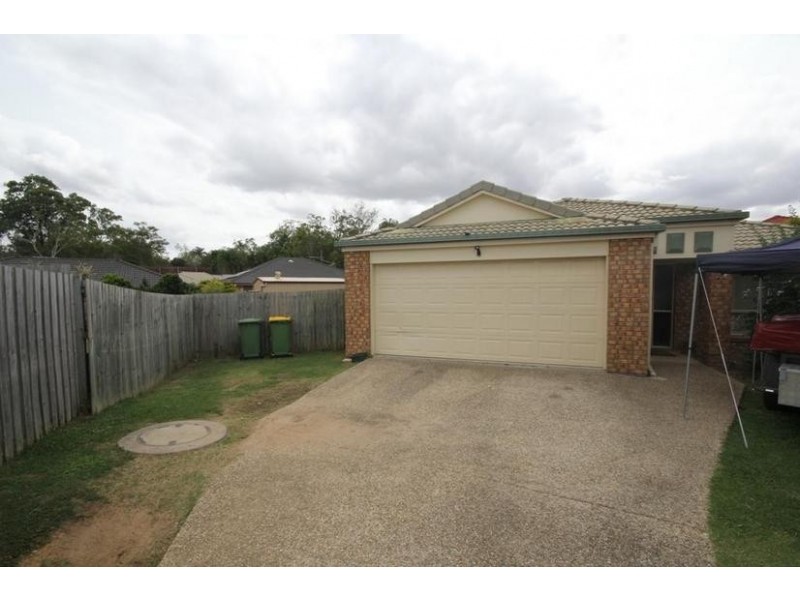 4 Pineview Place, Springfield QLD 4300