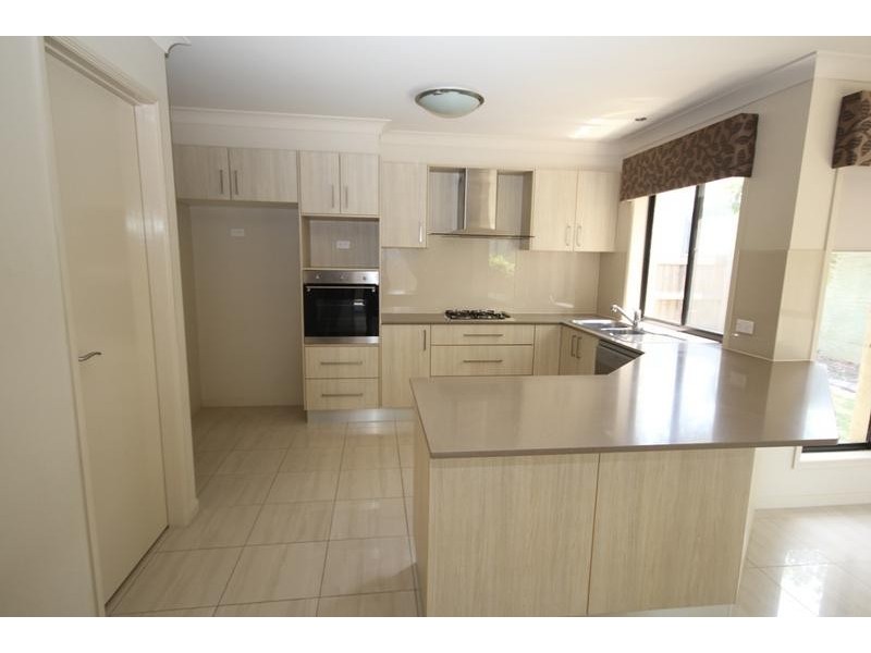 61 Juniper Street, Heathwood QLD 4110