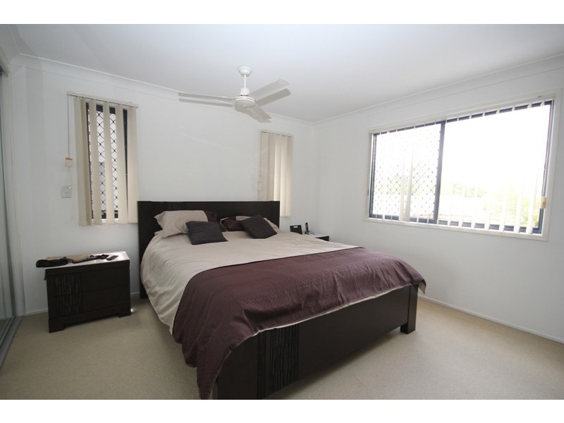 8/26 Commercial Drive, Springfield QLD 4300