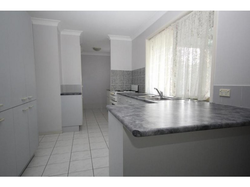 1/8 Cathryn Court,, Collingwood Park QLD 4301