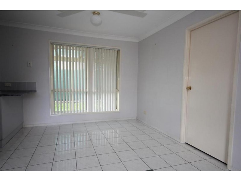 1/8 Cathryn Court,, Collingwood Park QLD 4301