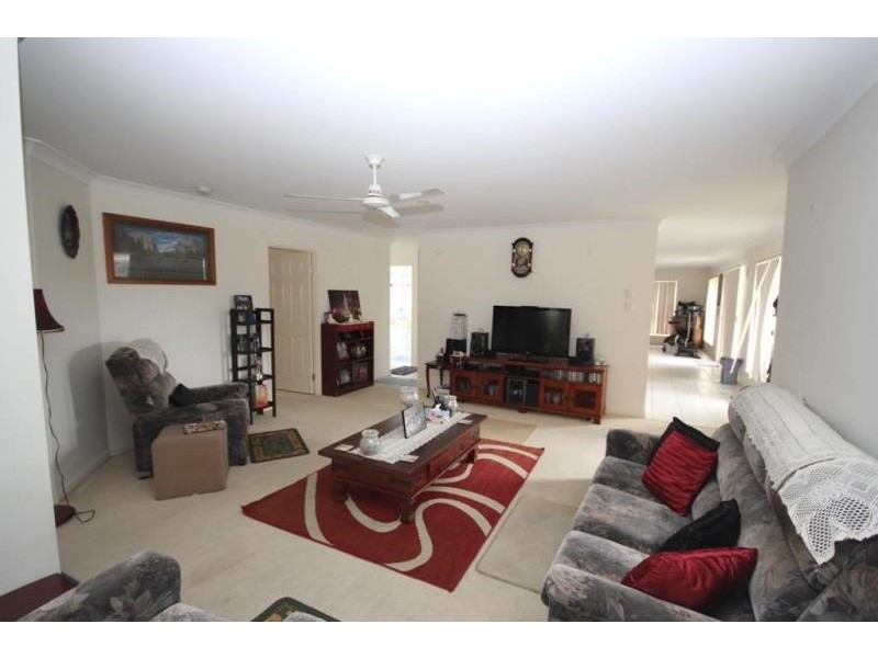 1 Haimes Court, Collingwood Park QLD 4301