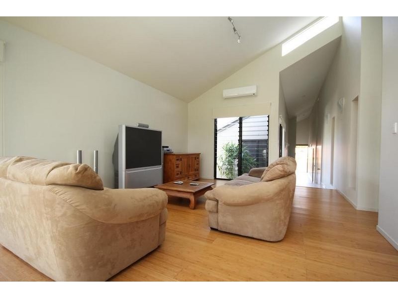 3 Viewpoint Drive, Springfield Lakes QLD 4300