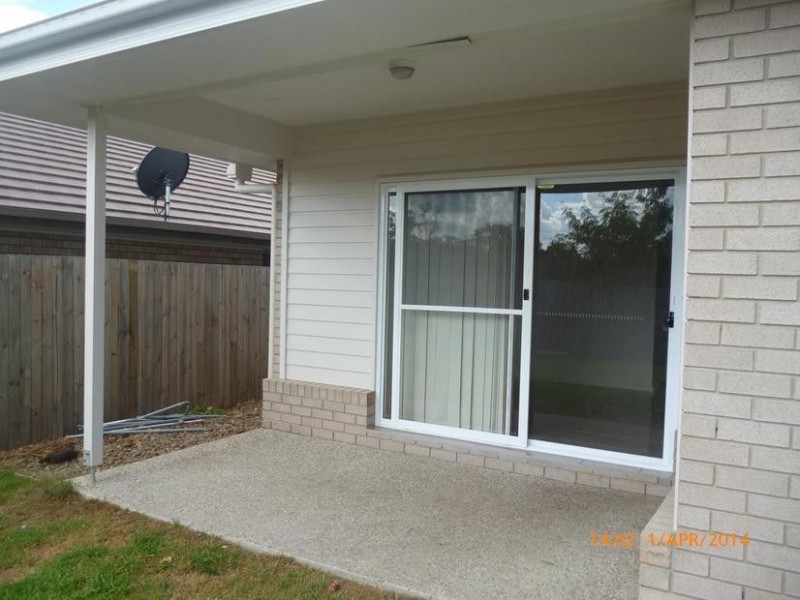 6 Erbin Lane, Augustine Heights QLD 4300