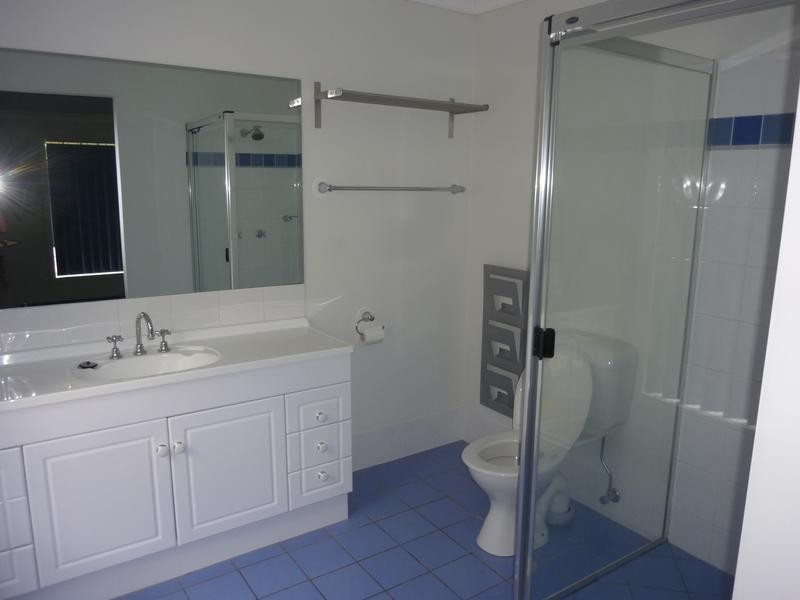 4 Canterbury Bells Circuit, Springfield Lakes QLD 4300