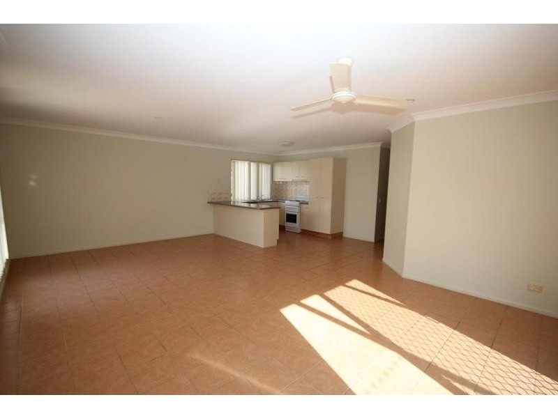 9 Mannix Place, Forest Lake QLD 4078