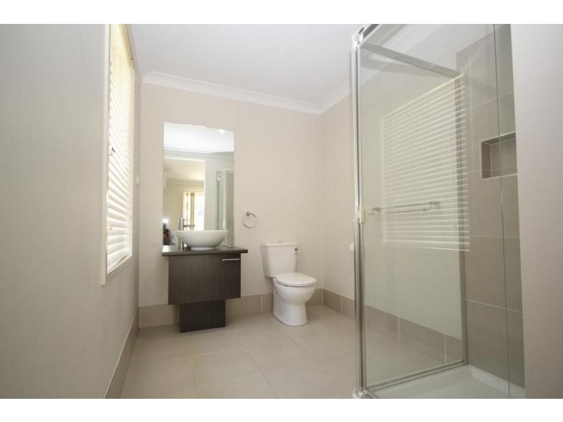 29 Benezet Drive, Augustine Heights QLD 4300