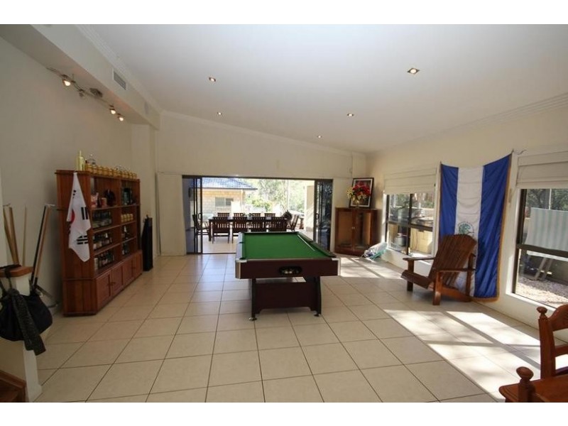 8 Eugene Street, Bellbird Park QLD 4300