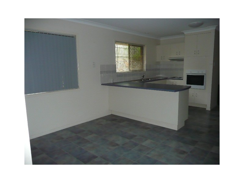 27 Reerden Street, Collingwood Park QLD 4301