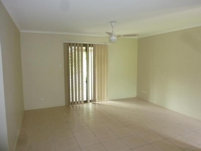 2/22 Buttler Street, Bellbird Park QLD 4300